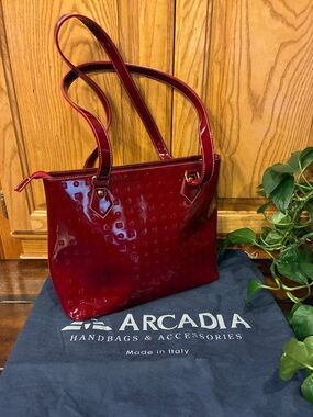 Like New Arcadia Italian Patent Leather Tote Bag in Deep Red (ABBA)